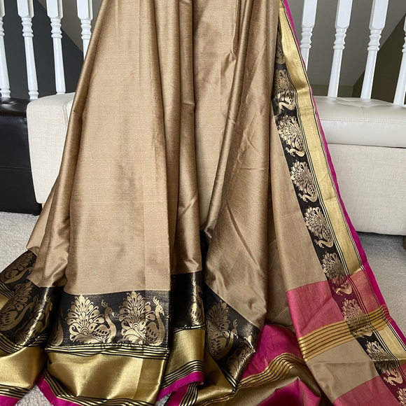 The Beautiful Indian Designer Casual Party Wear Saree Sari Art Silk pre-owned - Picture 2 of 2